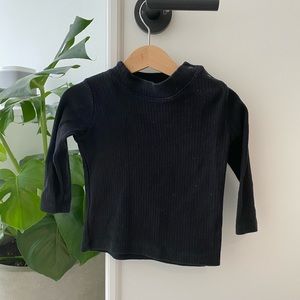 UNIQLO Baby Black Turtleneck 12-18months